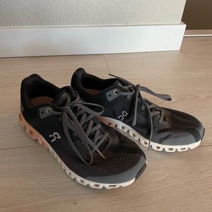 Women’s On Running shoe